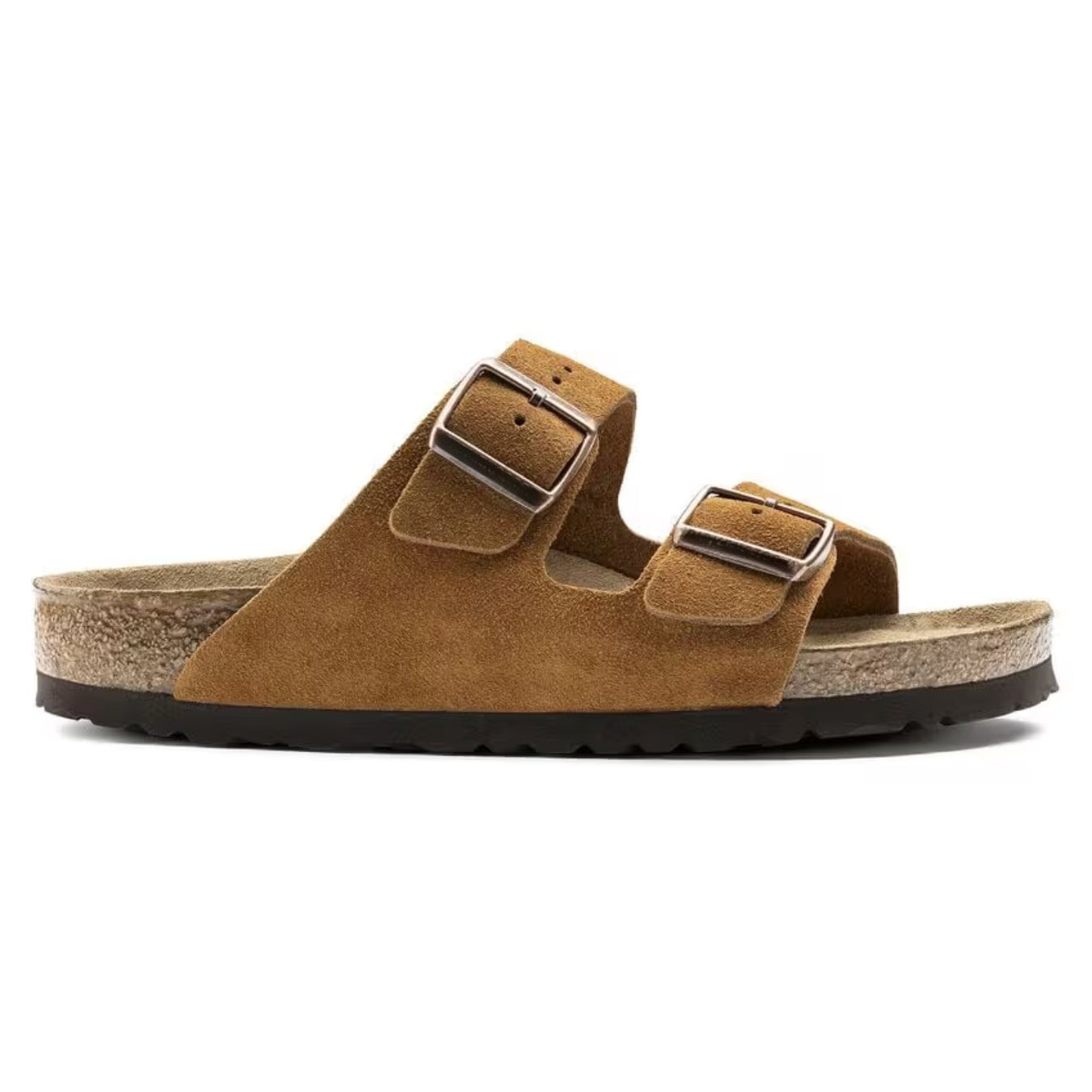 Brun Birkenstock sandal i ruskind med to justerbare remme og korksål. Komfortabel fodtøj til sommerbrug. Populær sandal til mænd og kvinder.