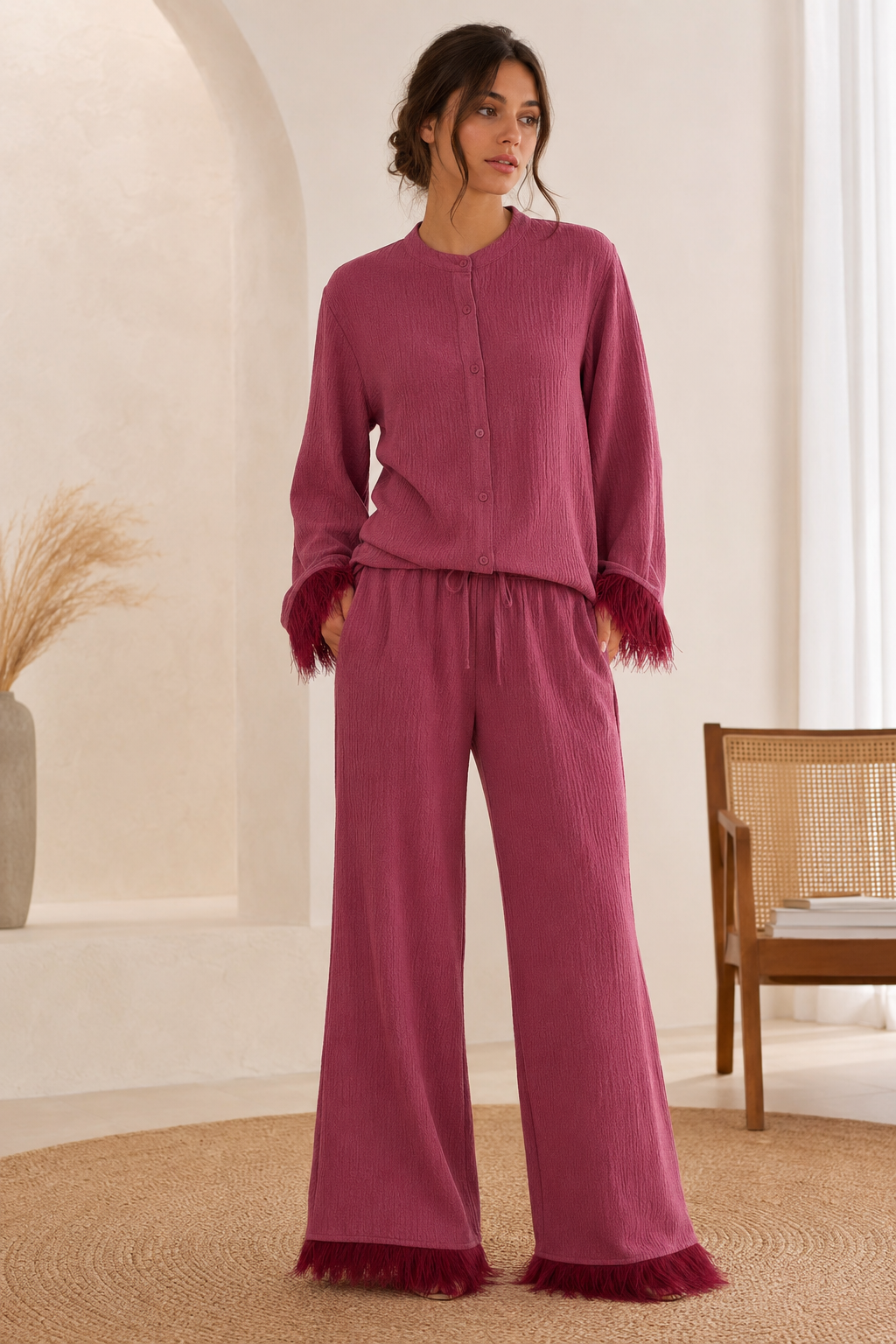 Conjunto de lentejuelas para mujer - top con detalles de plumas y pantalones de pernera ancha | Conjunto de fiesta de dos piezas para eventos nocturnos y ocasiones festivas
