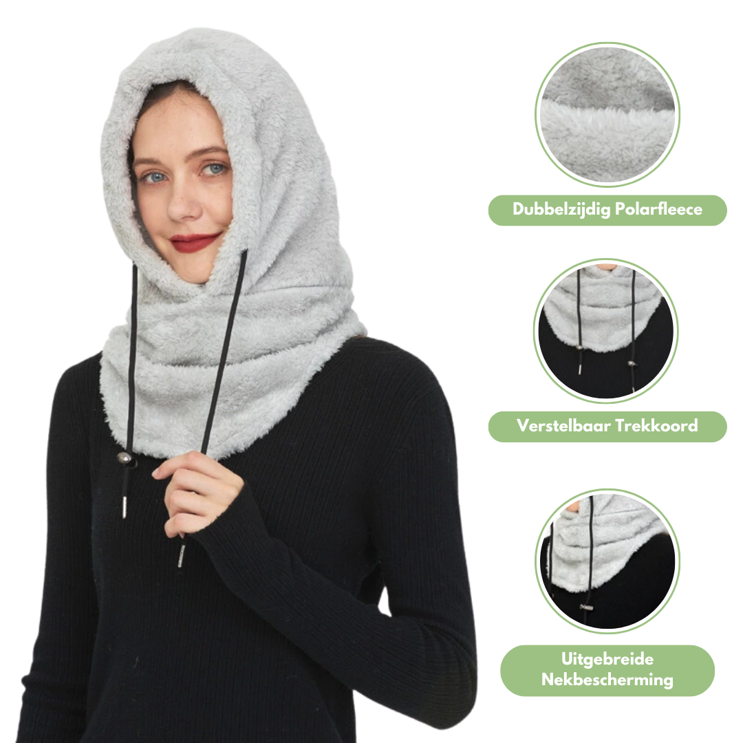 Grå hætte med dobbeltlags polar fleece, justerbar snor og udvidet nakkebeskyttelse. Ideel til vinter, varm og komfortabel beklædning.