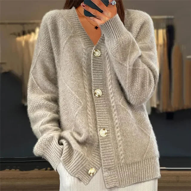 Dámský kardigan Lena – měkký kašmírový úplet s knoflíky a elegantními dlouhými rukávy