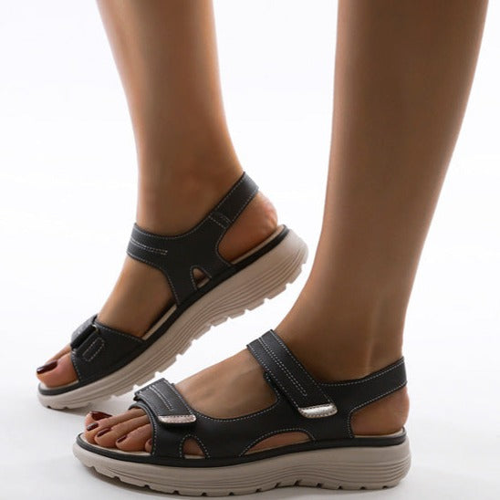 Plateausandalen mit Klettverschluss