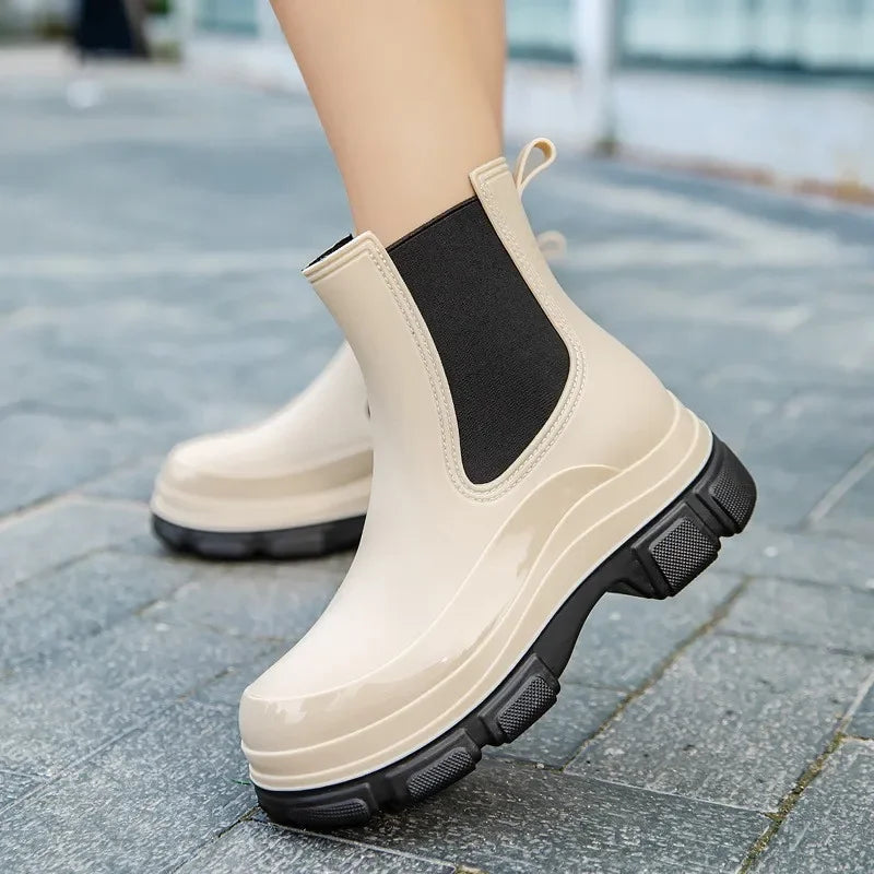 Bottes en caoutchouc légères à semelle compensée pour femmes