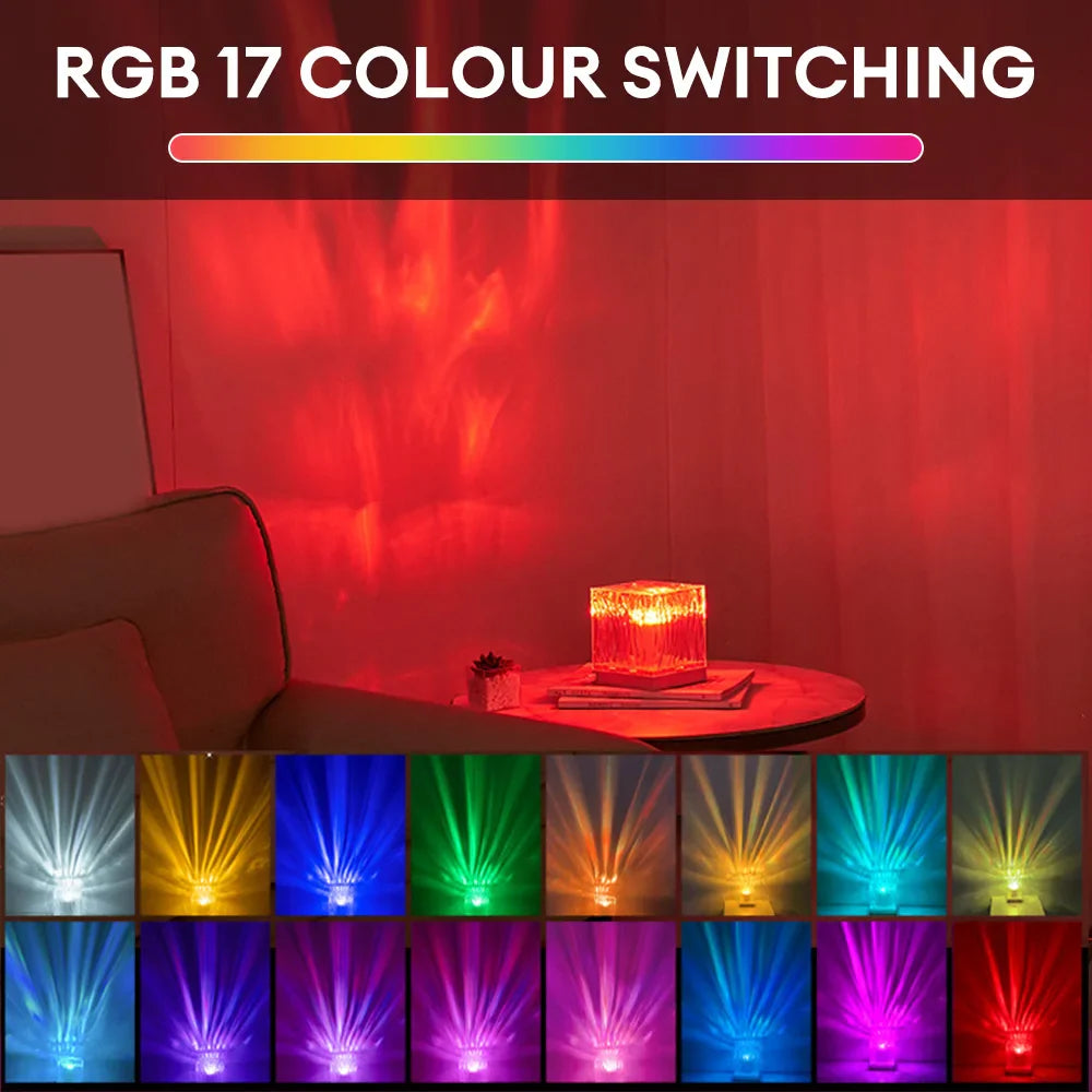 RGB lampe med 17 farveskift, oplyser stue med rød belysning. Perfekt til stemningsfuld indretning og moderne lysdesign.