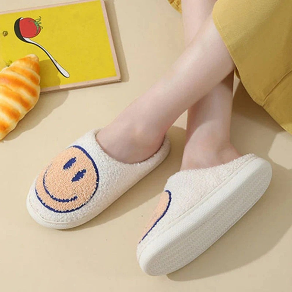 Smiley otthoni papucs – Béléssel ellátott papucs otthonra
