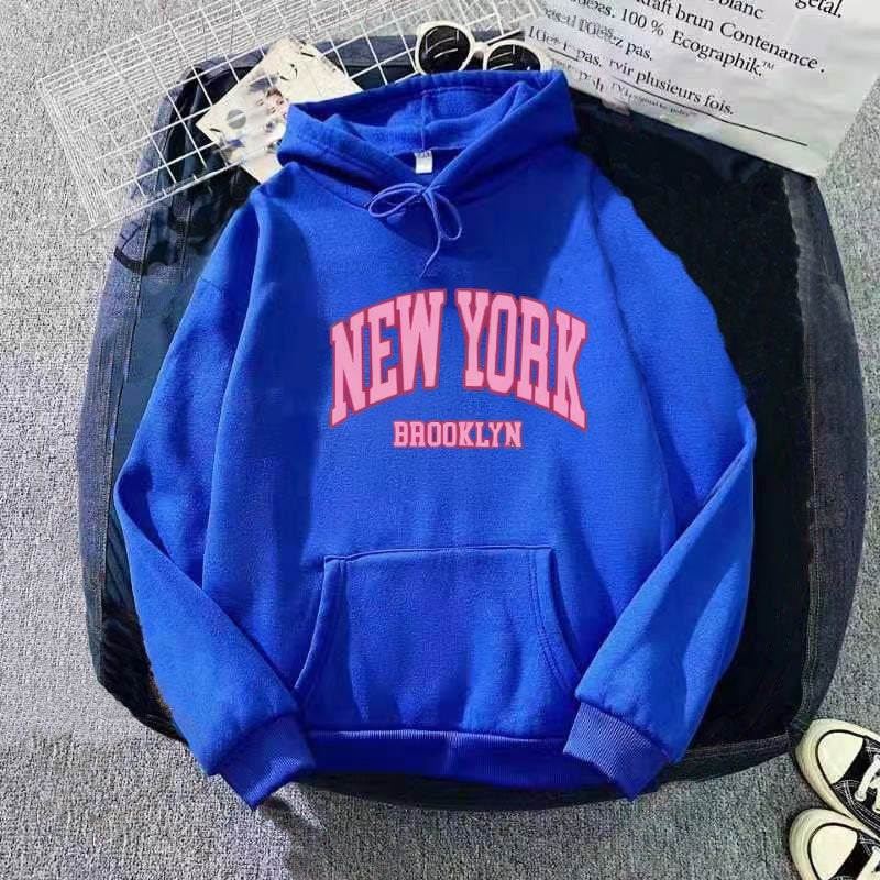 Sudadera con capucha para mujer con elegante estampado de Brooklyn