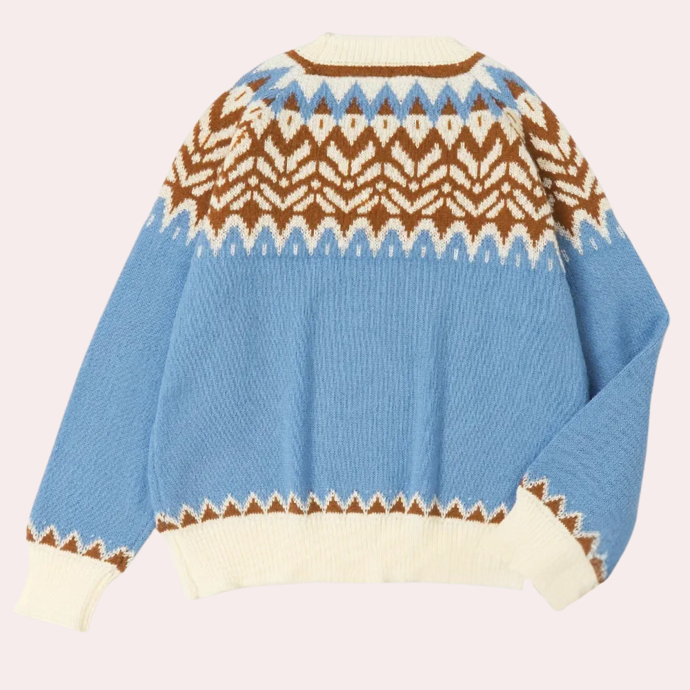 Blå striktrøje med nordisk mønster i brune og hvide nuancer. Varm uldtrøje, perfekt til vintermode og hygge. Unisex design, trendy og komfortabel.