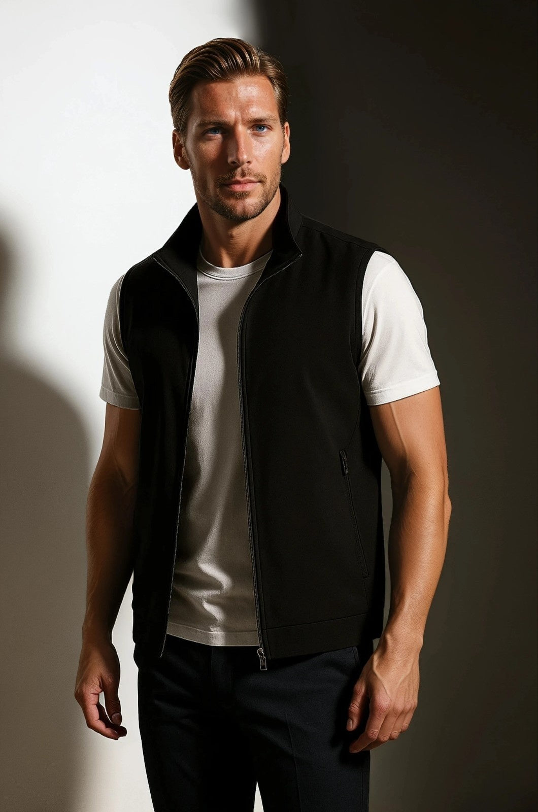 Gilet casual nero con colletto rialzato da uomo