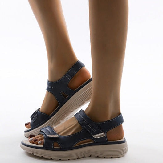 Plateausandalen mit Klettverschluss
