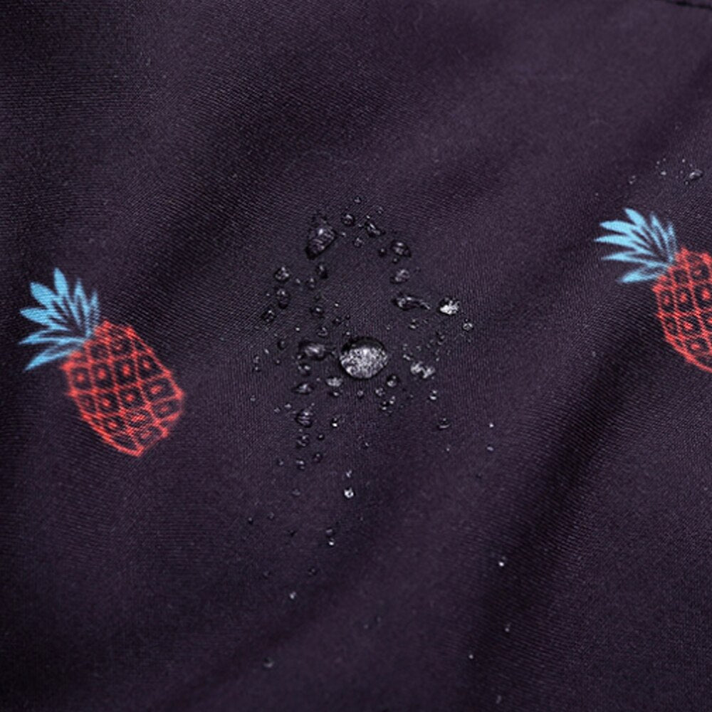 Quick-drying men's swim shorts for summer