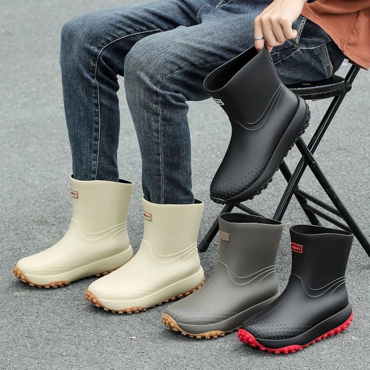 Bottes de pluie imperméables beiges pour hommes