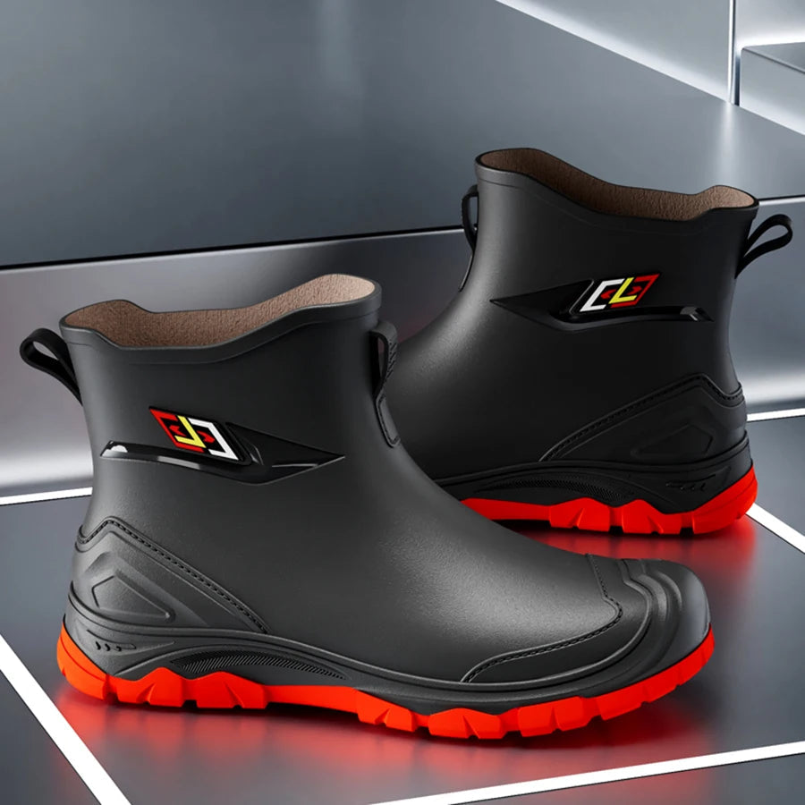 Bottes en caoutchouc rouges et imperméables pour hommes