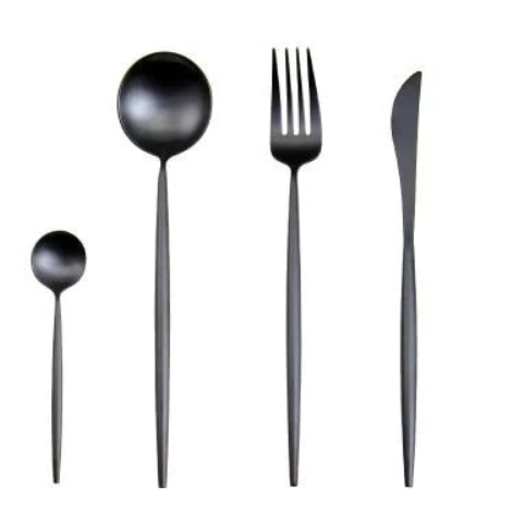Sort bestik sæt i rustfrit stål med ske, gaffel, kniv og teske. Moderne design, mat finish. Perfekt til stilfuld borddækning.