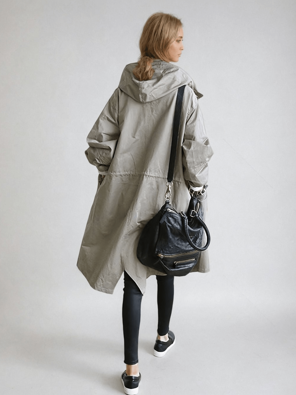 Giacca lunga leggera con cappuccio da donna