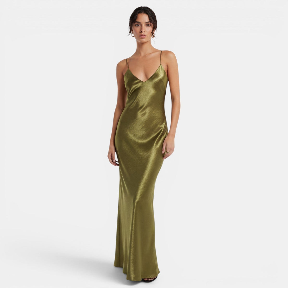 Vestido de cetim verde-azeitona de alças